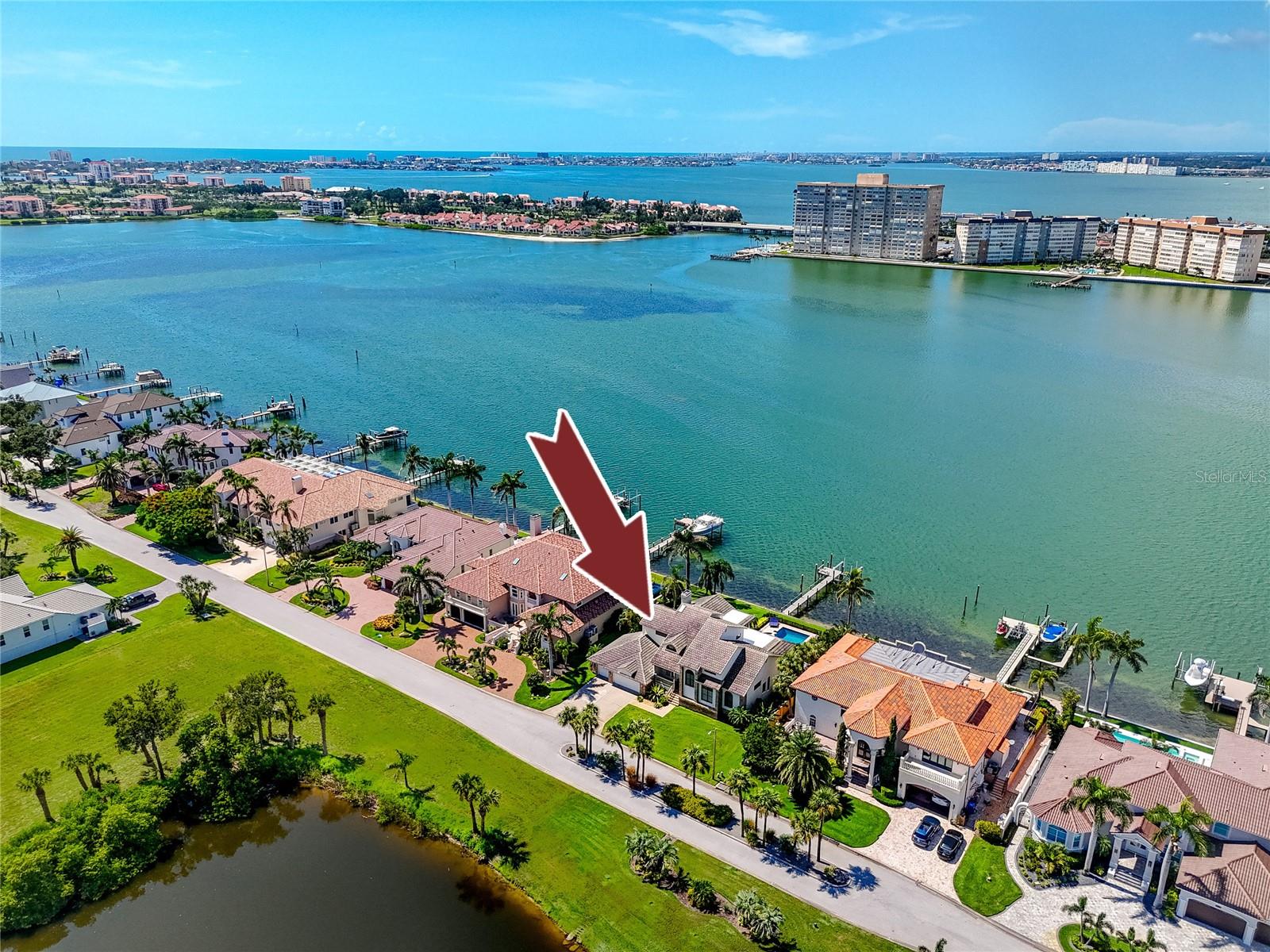 Listing photo id 79 for 5287 61st Avenue S