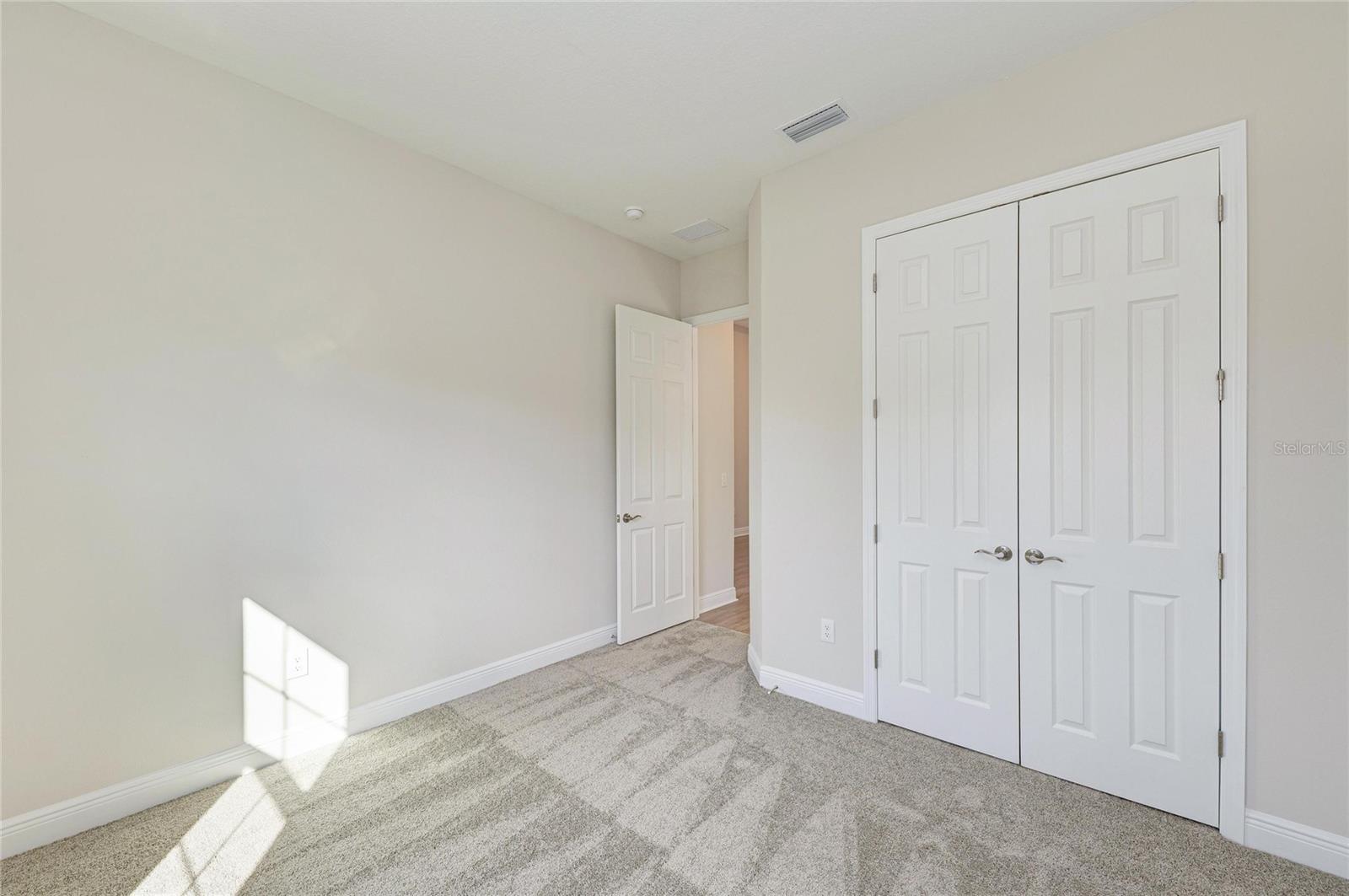 Image 22 of 38 For 13068 Homestead Lane