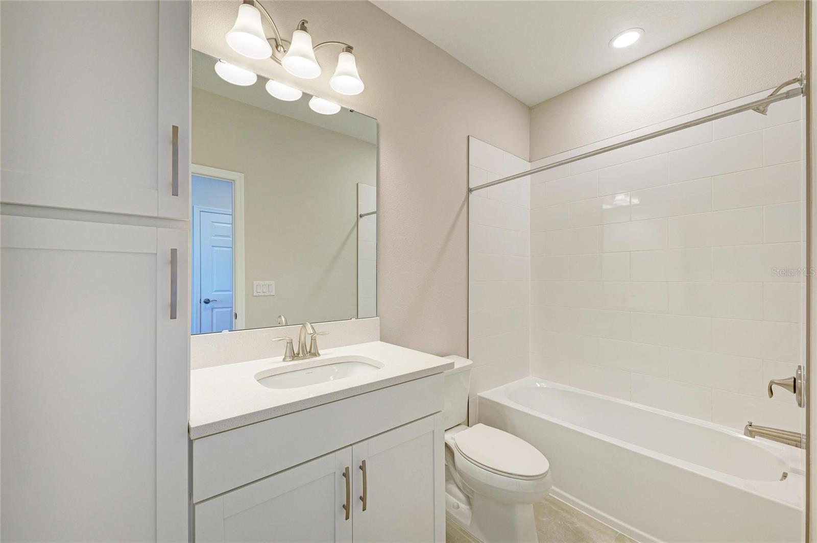 Image 26 of 38 For 13068 Homestead Lane