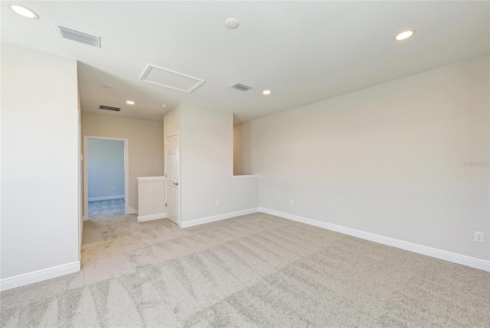 Image 33 of 38 For 13068 Homestead Lane