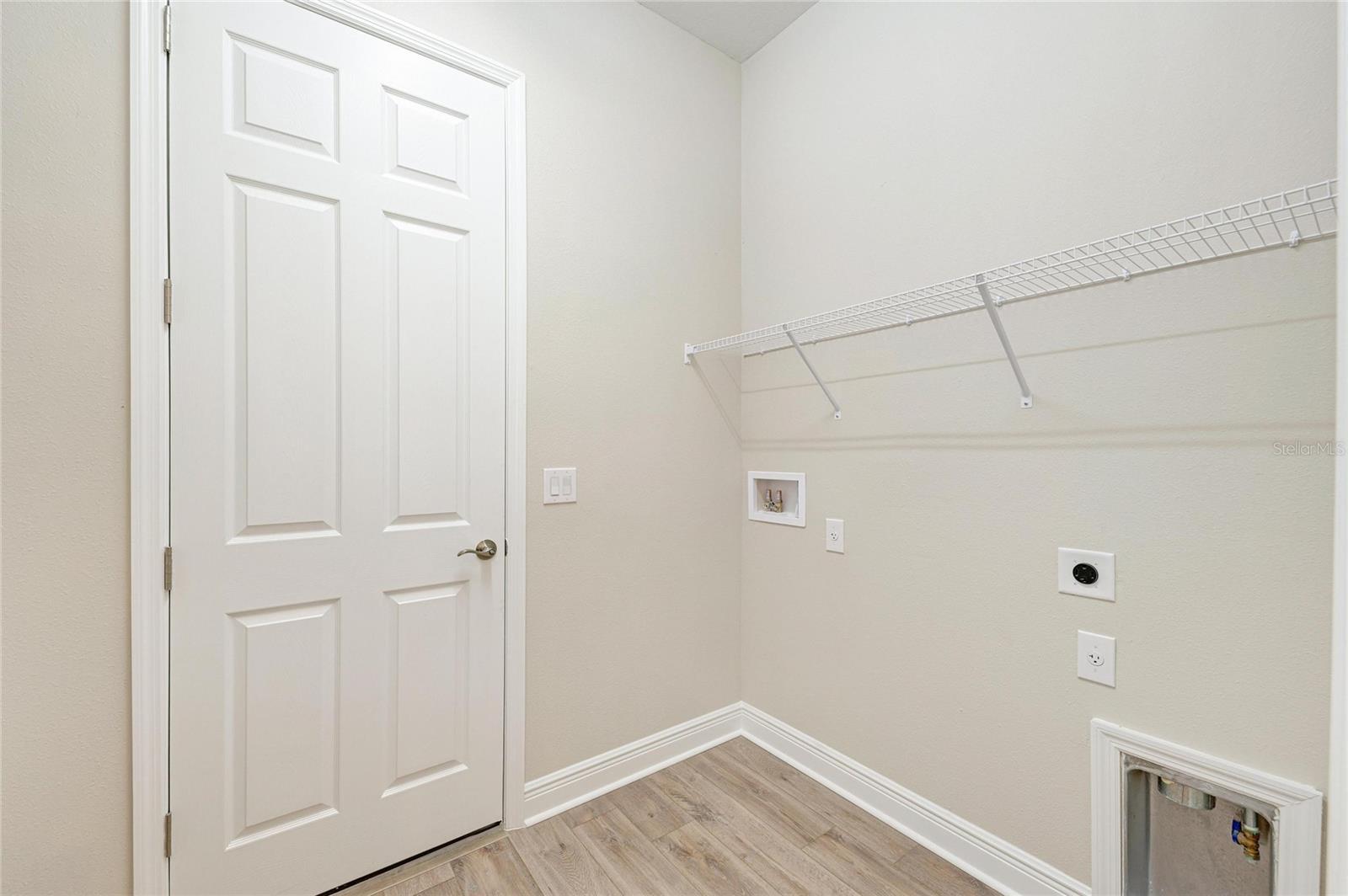 Image 34 of 38 For 13068 Homestead Lane