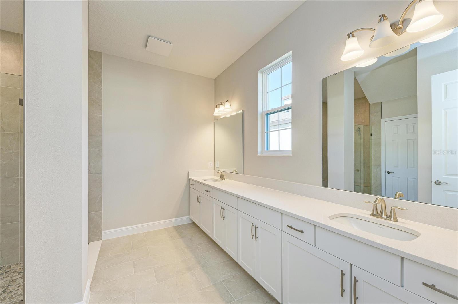 Image 8 of 38 For 13068 Homestead Lane