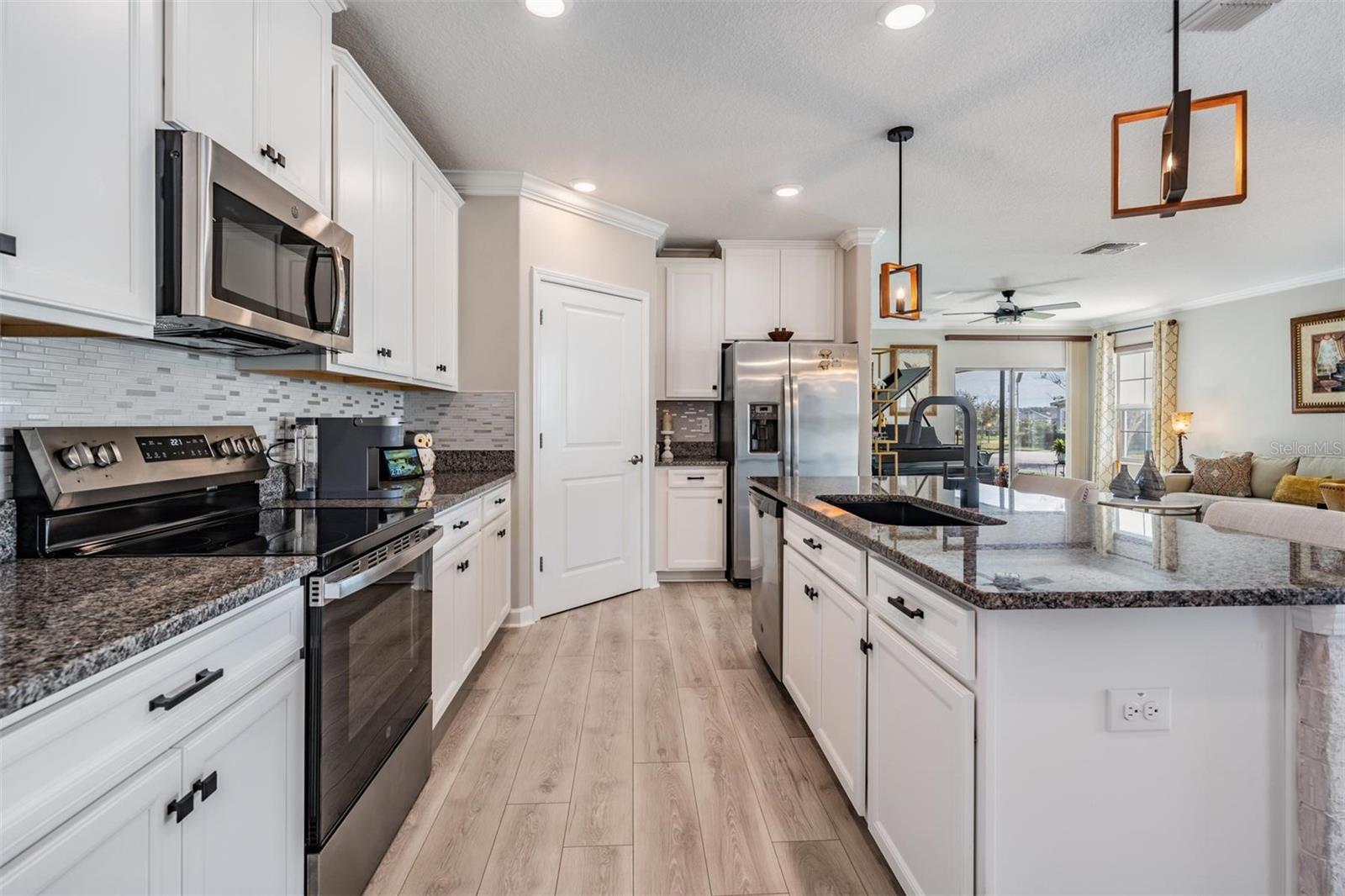 Image 6 of 99 For 10444 Weldon Cork Way