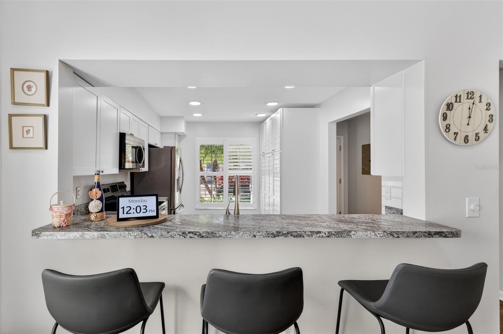 Image 15 of 65 For 1535 Nursery Road 211