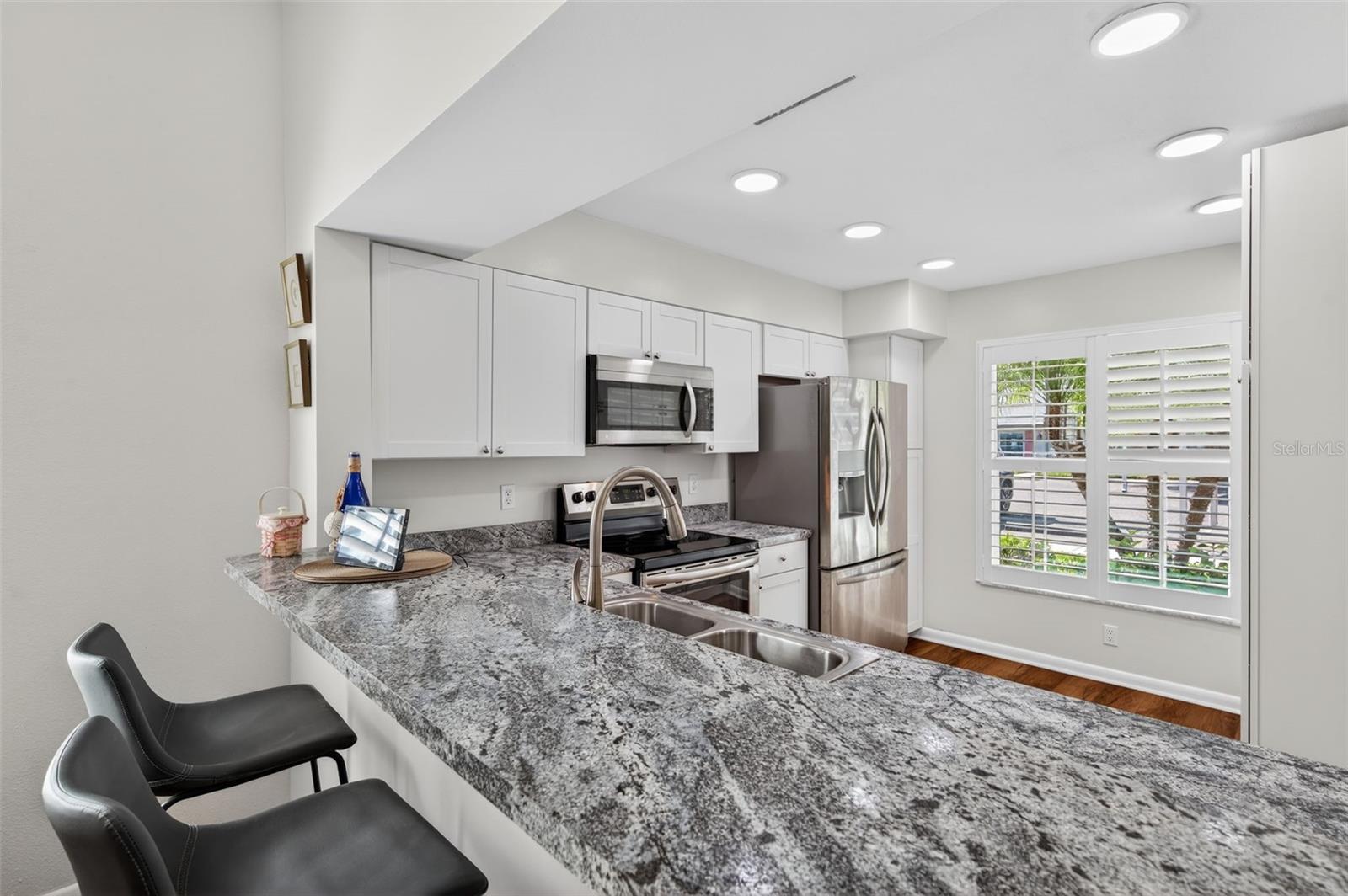 Image 16 of 65 For 1535 Nursery Road 211