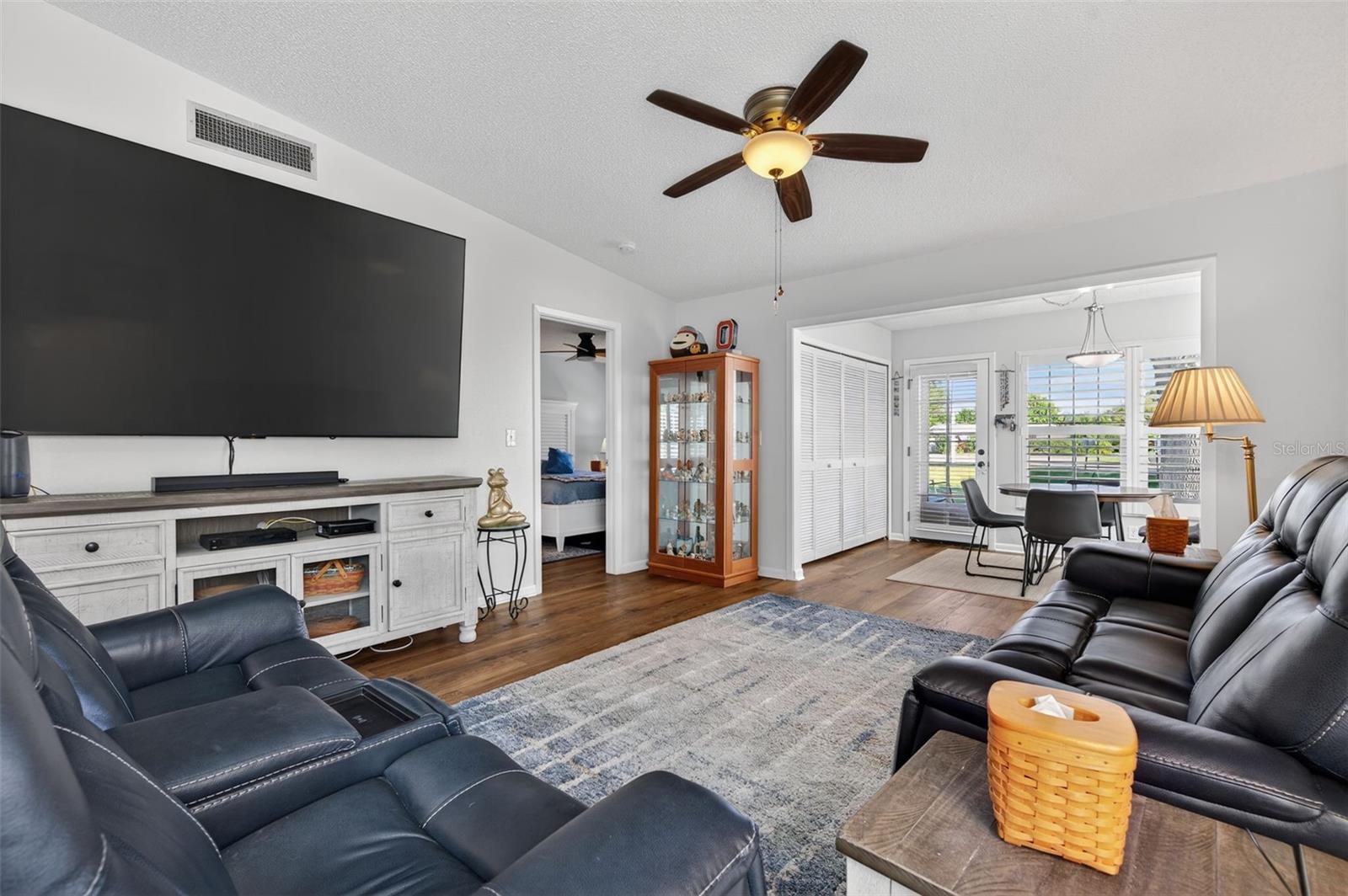 Image 18 of 65 For 1535 Nursery Road 211