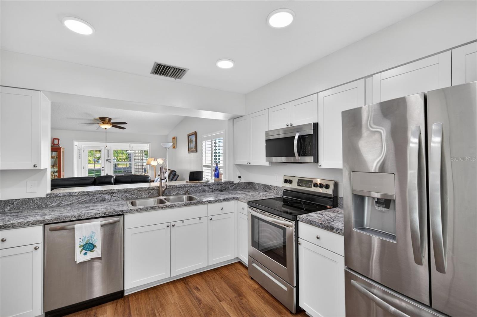 Image 9 of 65 For 1535 Nursery Road 211