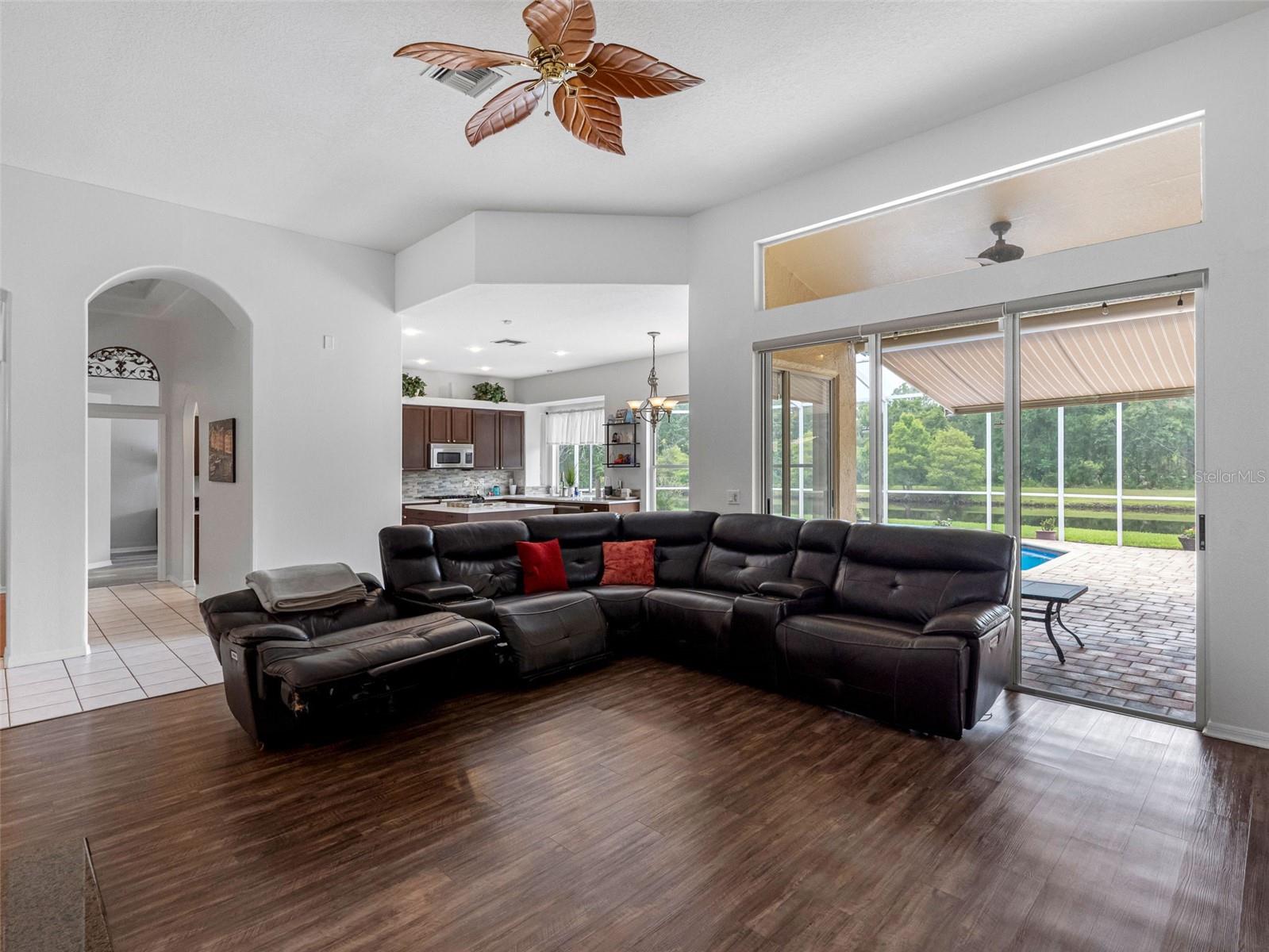 Image 21 of 74 For 12439 Bristol Commons Circle