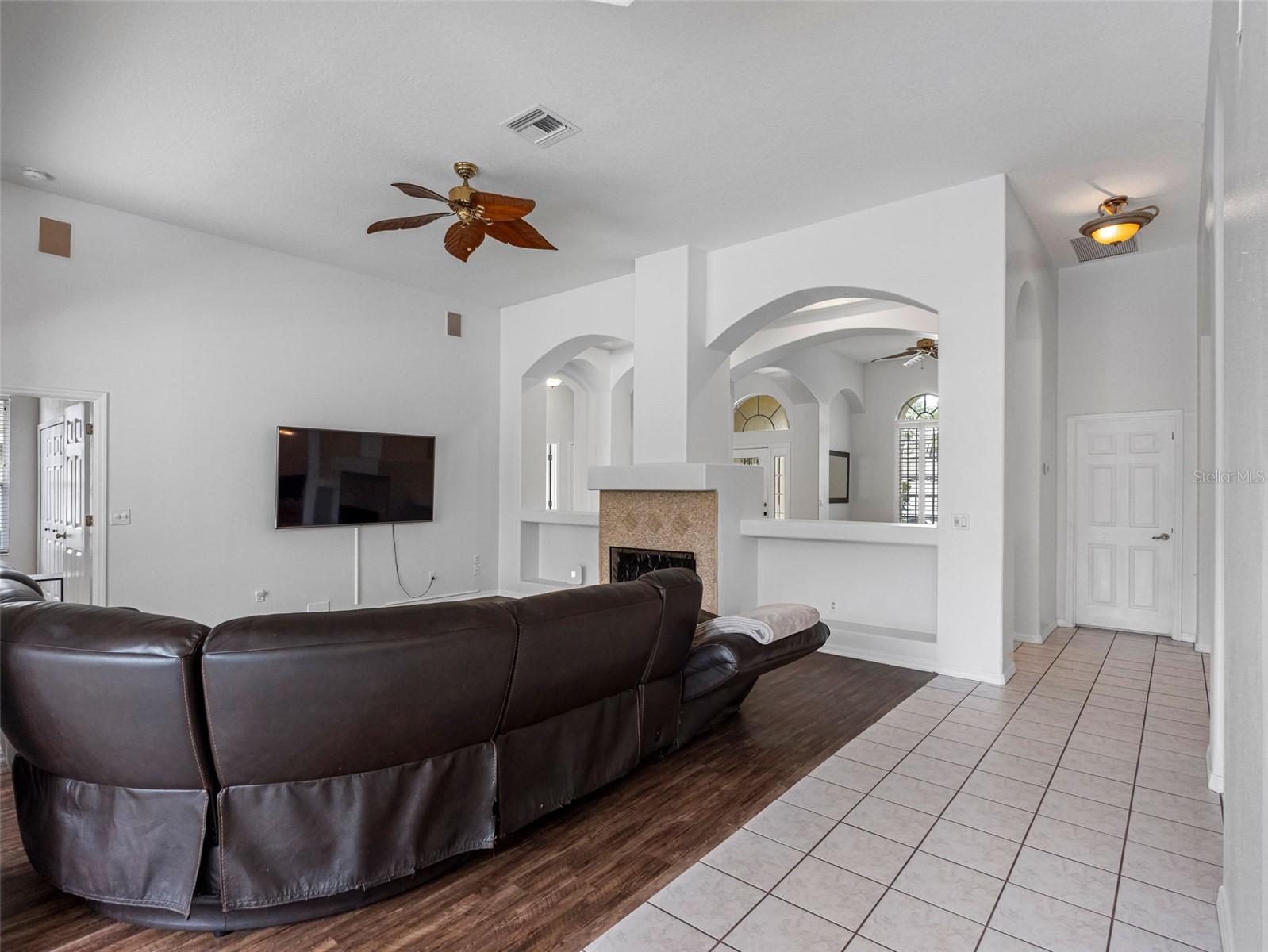 Image 24 of 74 For 12439 Bristol Commons Circle