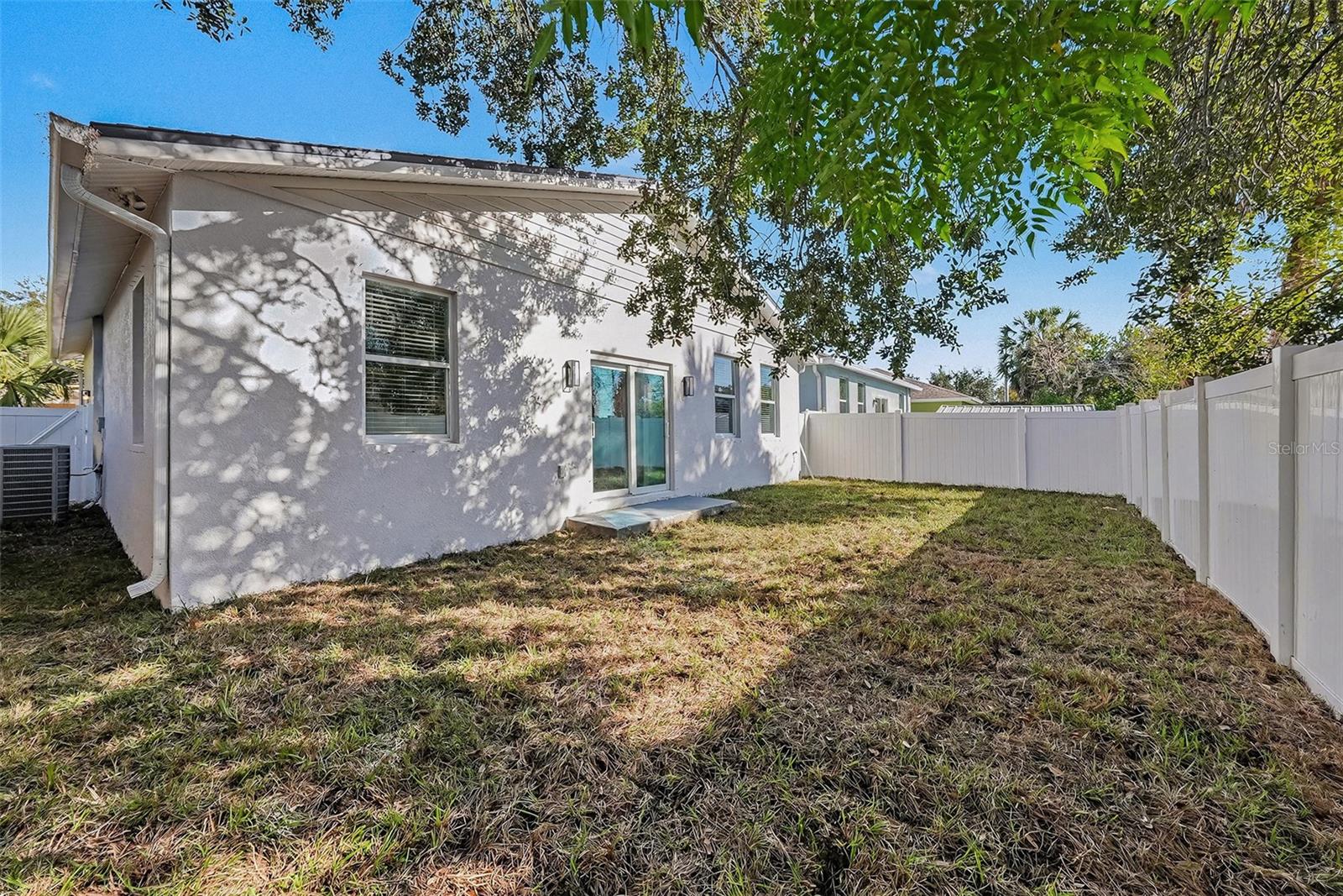 Image 23 of 28 For 1905 23rd Avenue