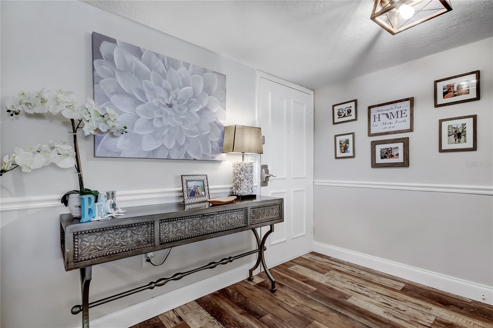 Image 2 of 61 For 644 Island Way 101