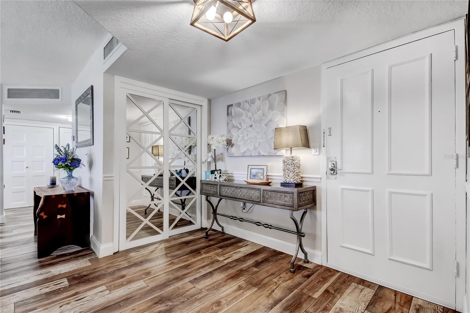 Image 3 of 61 For 644 Island Way 101