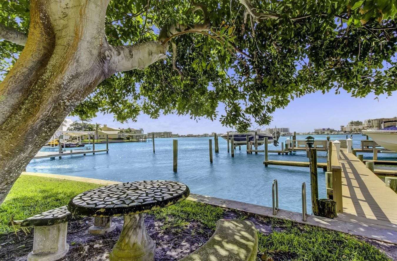 Image 52 of 61 For 644 Island Way 101