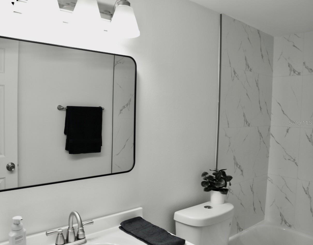 Image 16 of 33 For 11525 8th Way N 509