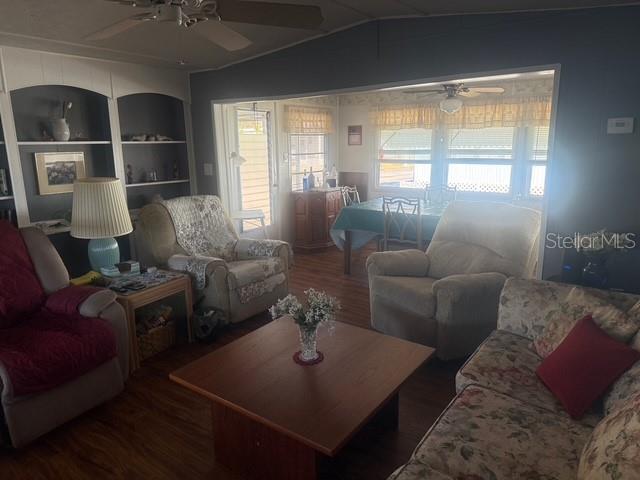 Image 15 of 33 For 420 49th Street E 114