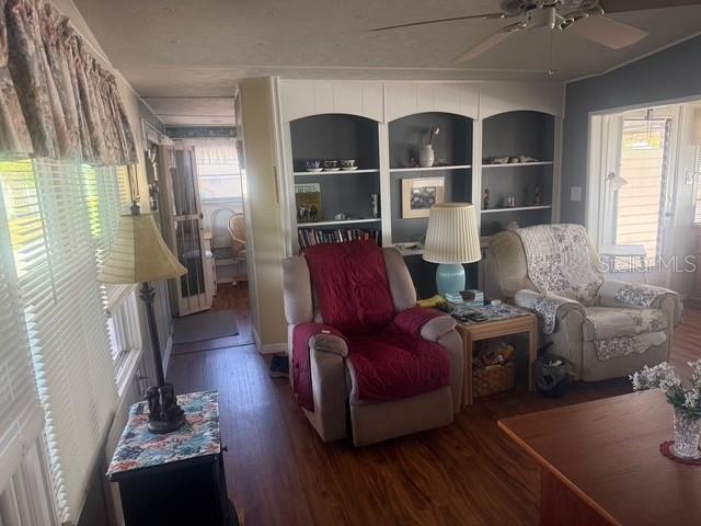 Image 16 of 33 For 420 49th Street E 114