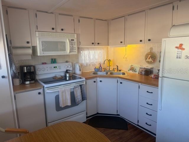 Image 18 of 33 For 420 49th Street E 114