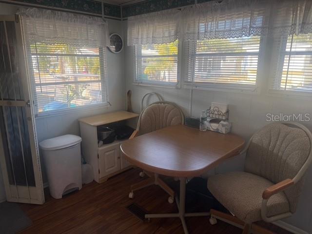 Image 19 of 33 For 420 49th Street E 114