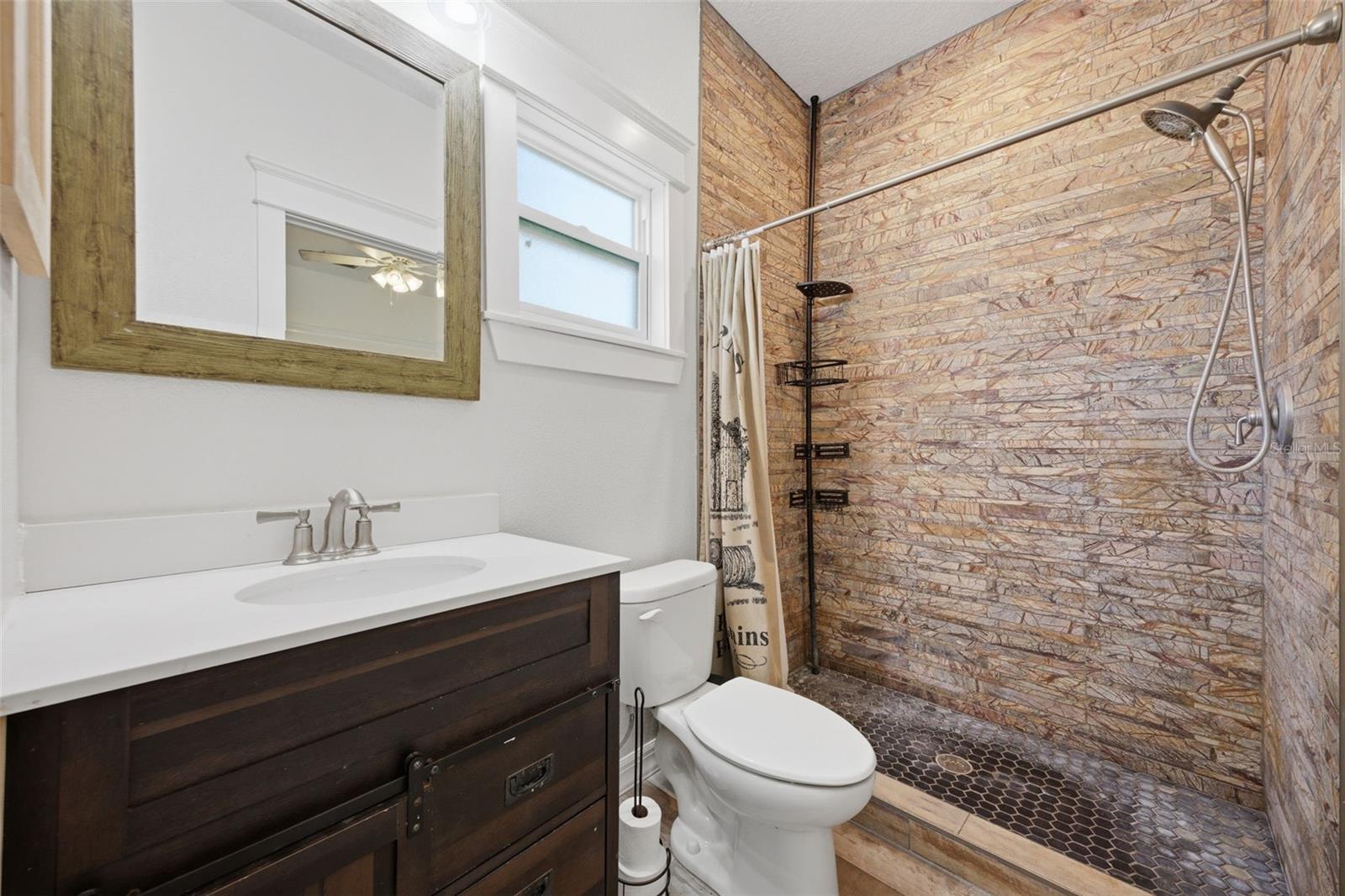 Listing photo id 32 for 3752 Old Keystone Road