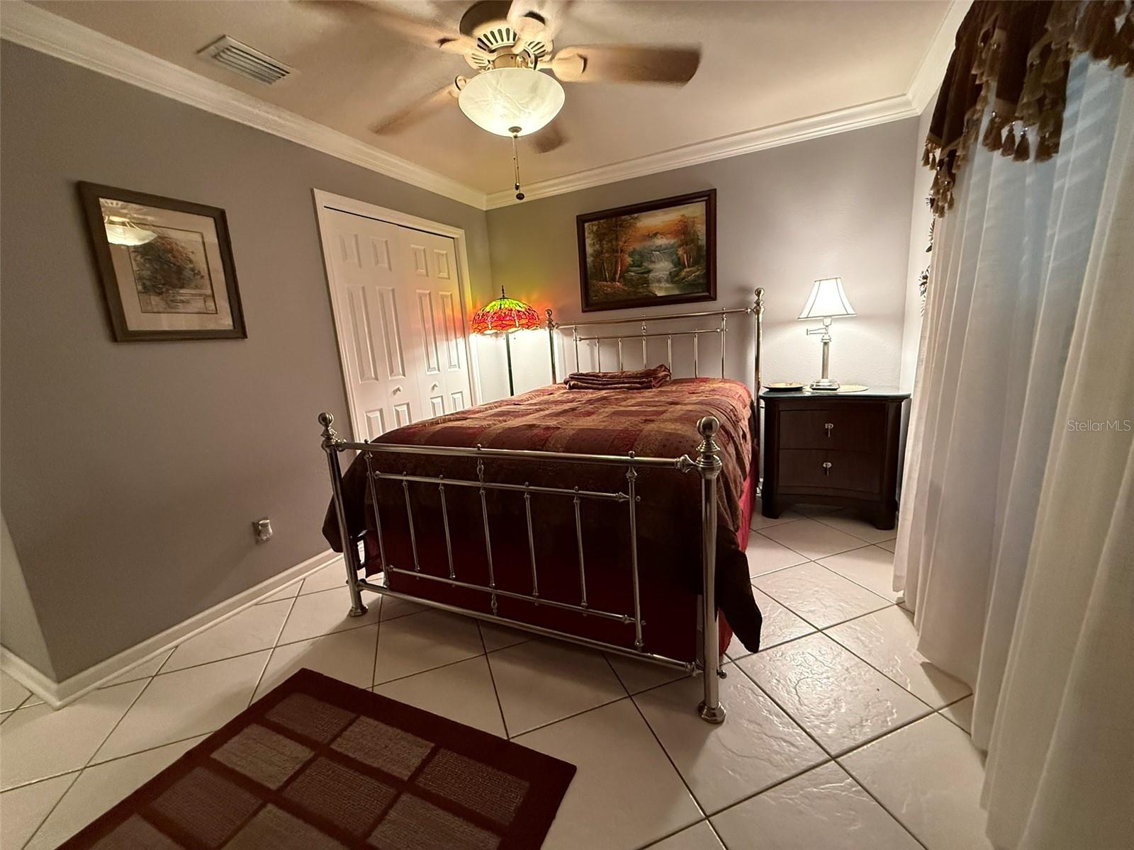 Image 16 of 52 For 6011 Country Walk Lane