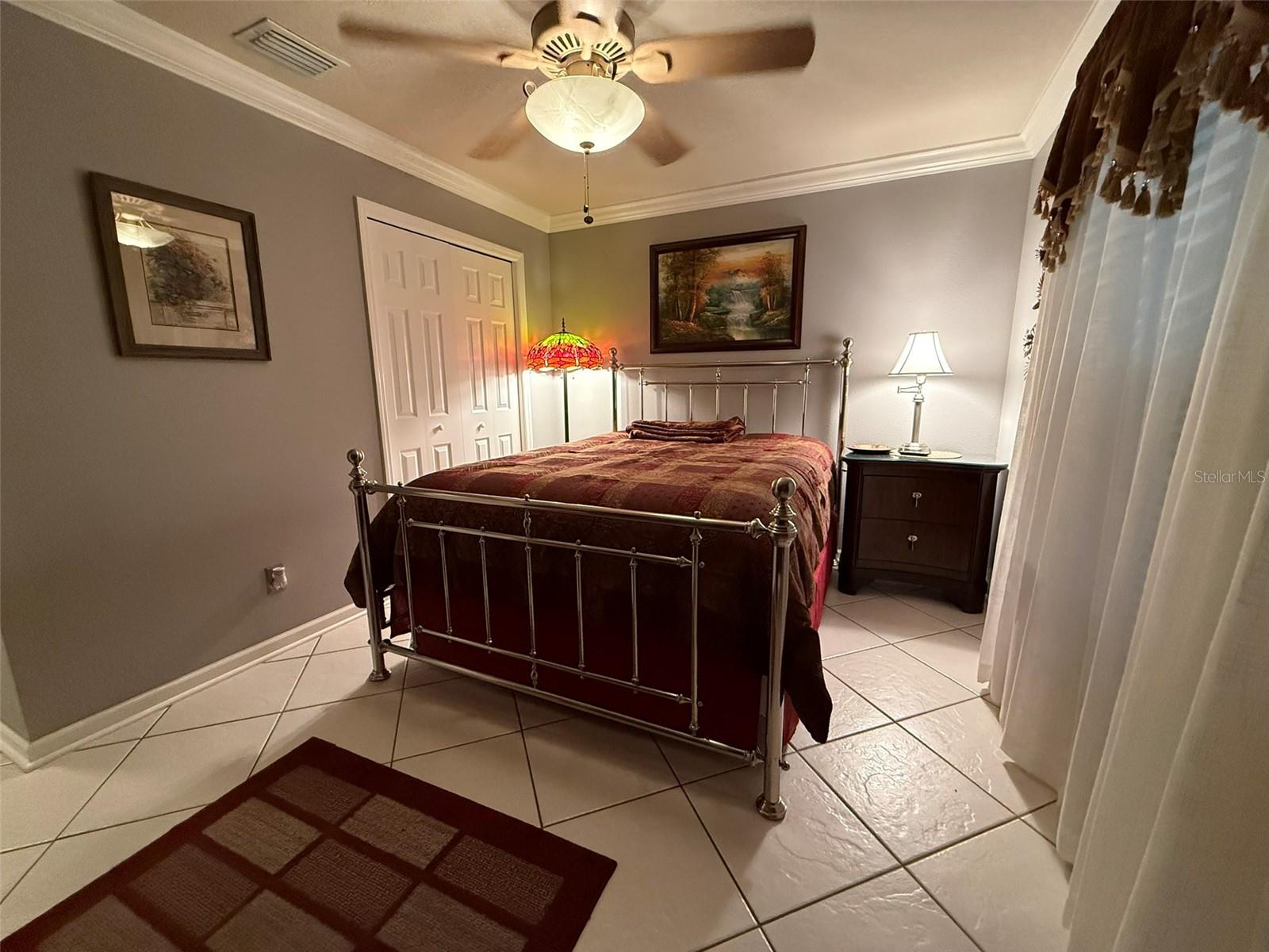 Image 17 of 52 For 6011 Country Walk Lane