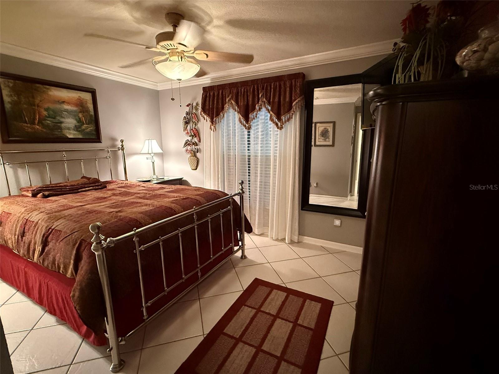 Image 19 of 52 For 6011 Country Walk Lane