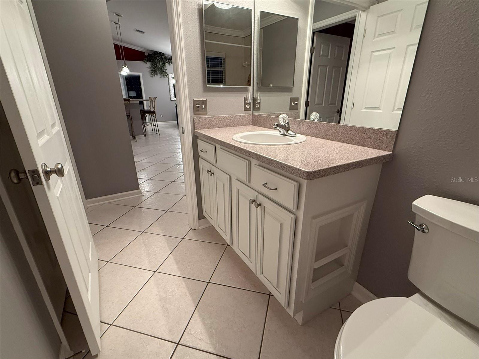 Image 23 of 52 For 6011 Country Walk Lane