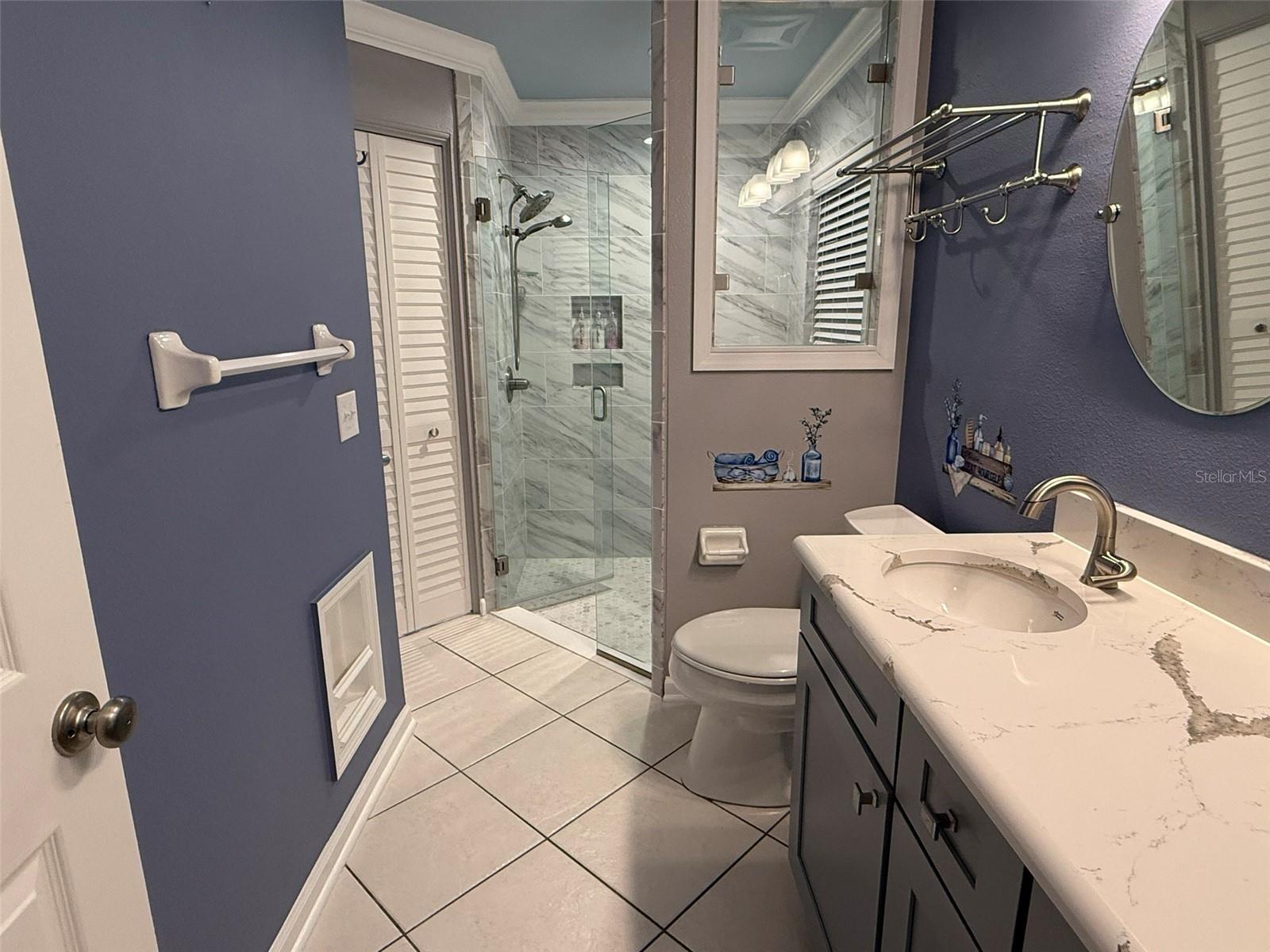 Image 34 of 52 For 6011 Country Walk Lane