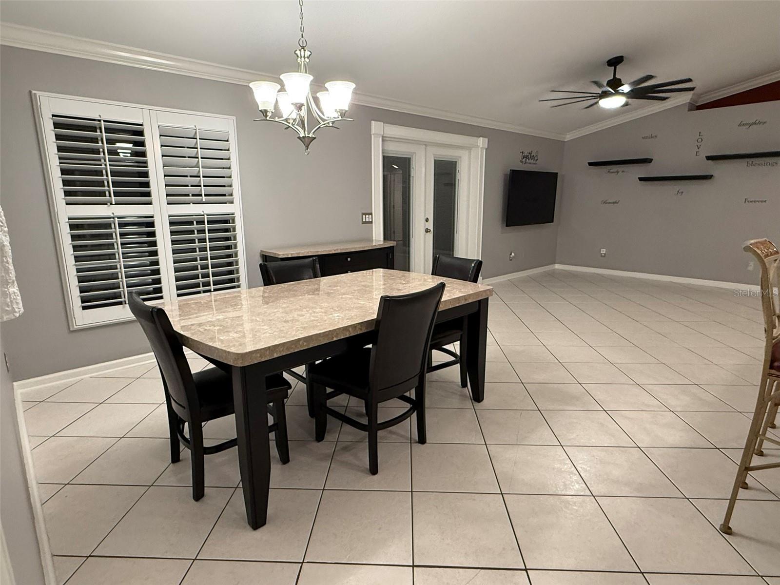 Image 35 of 52 For 6011 Country Walk Lane