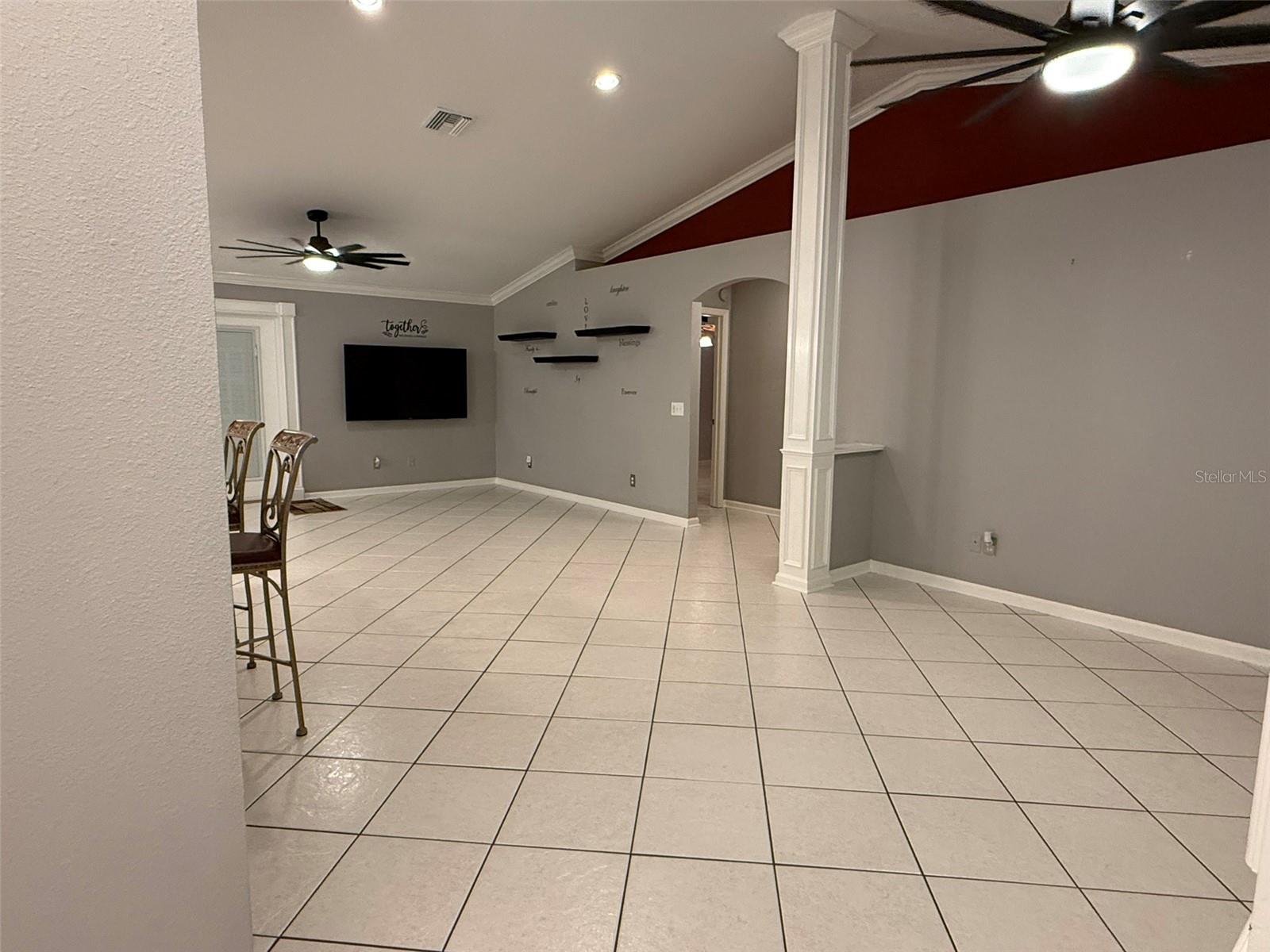 Image 5 of 52 For 6011 Country Walk Lane