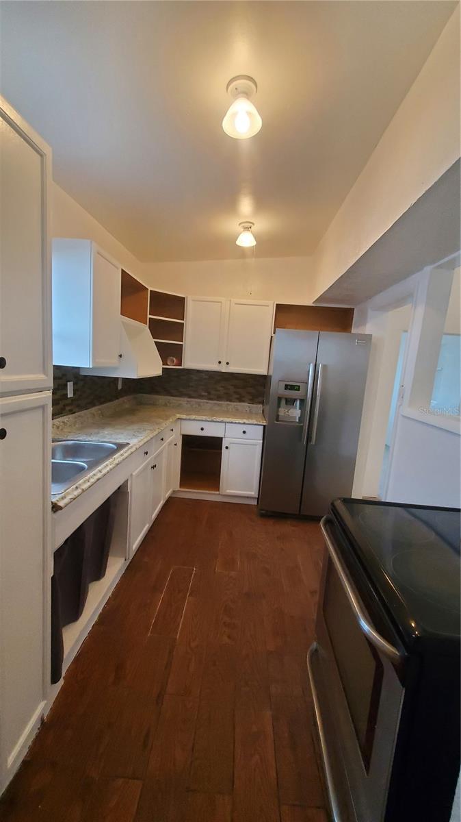 Image 10 of 22 For 2567 15th Avenue S