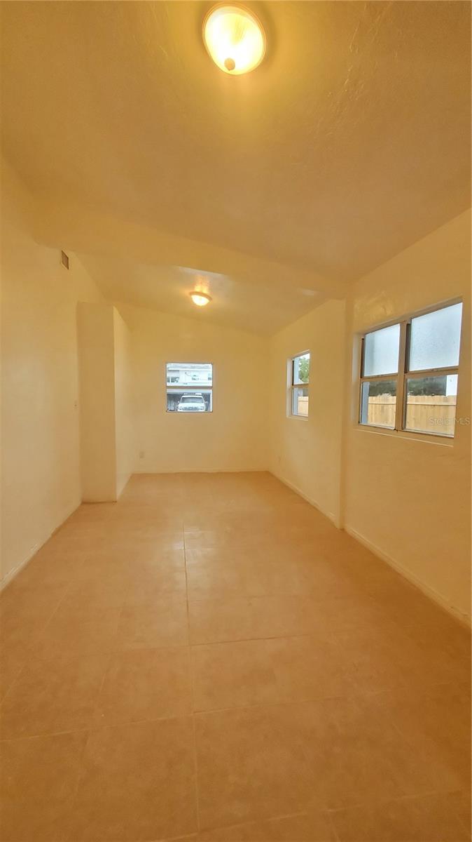 Image 15 of 22 For 2567 15th Avenue S