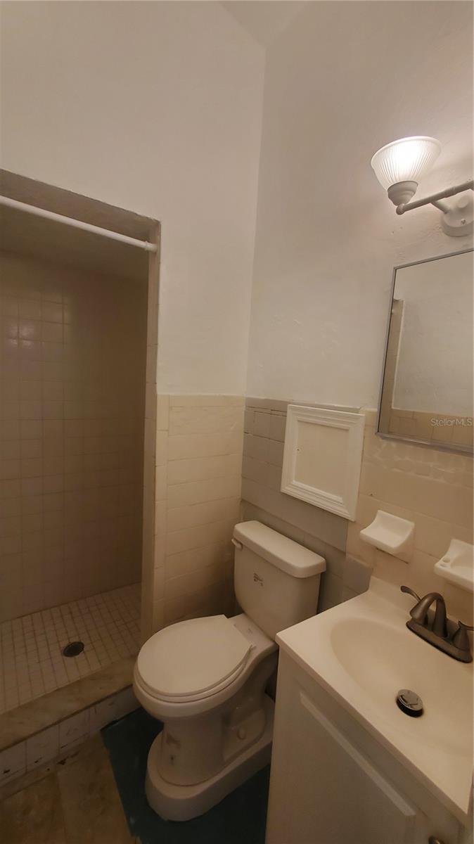 Image 21 of 22 For 2567 15th Avenue S