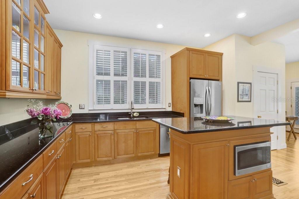 Image 10 of 39 For 1801 Hills Avenue