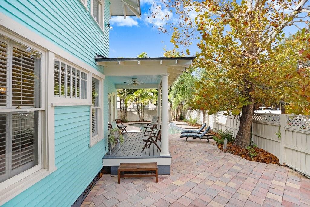 Image 5 of 39 For 1801 Hills Avenue