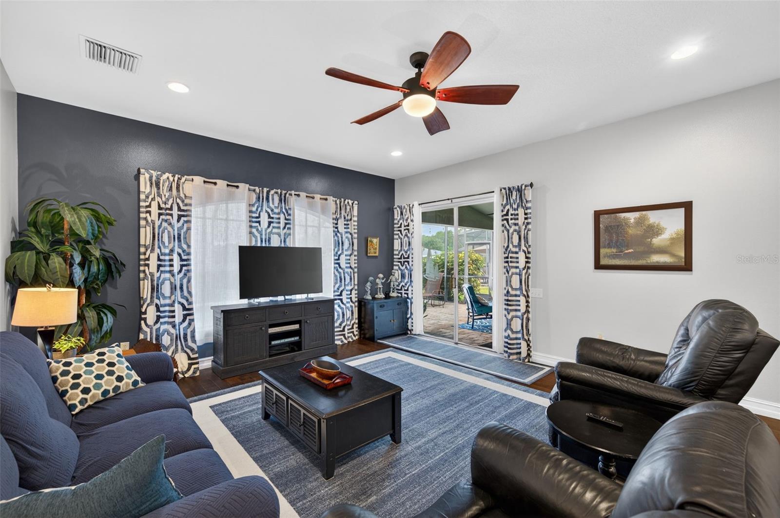 Image 15 of 40 For 20828 Woodvale Lane