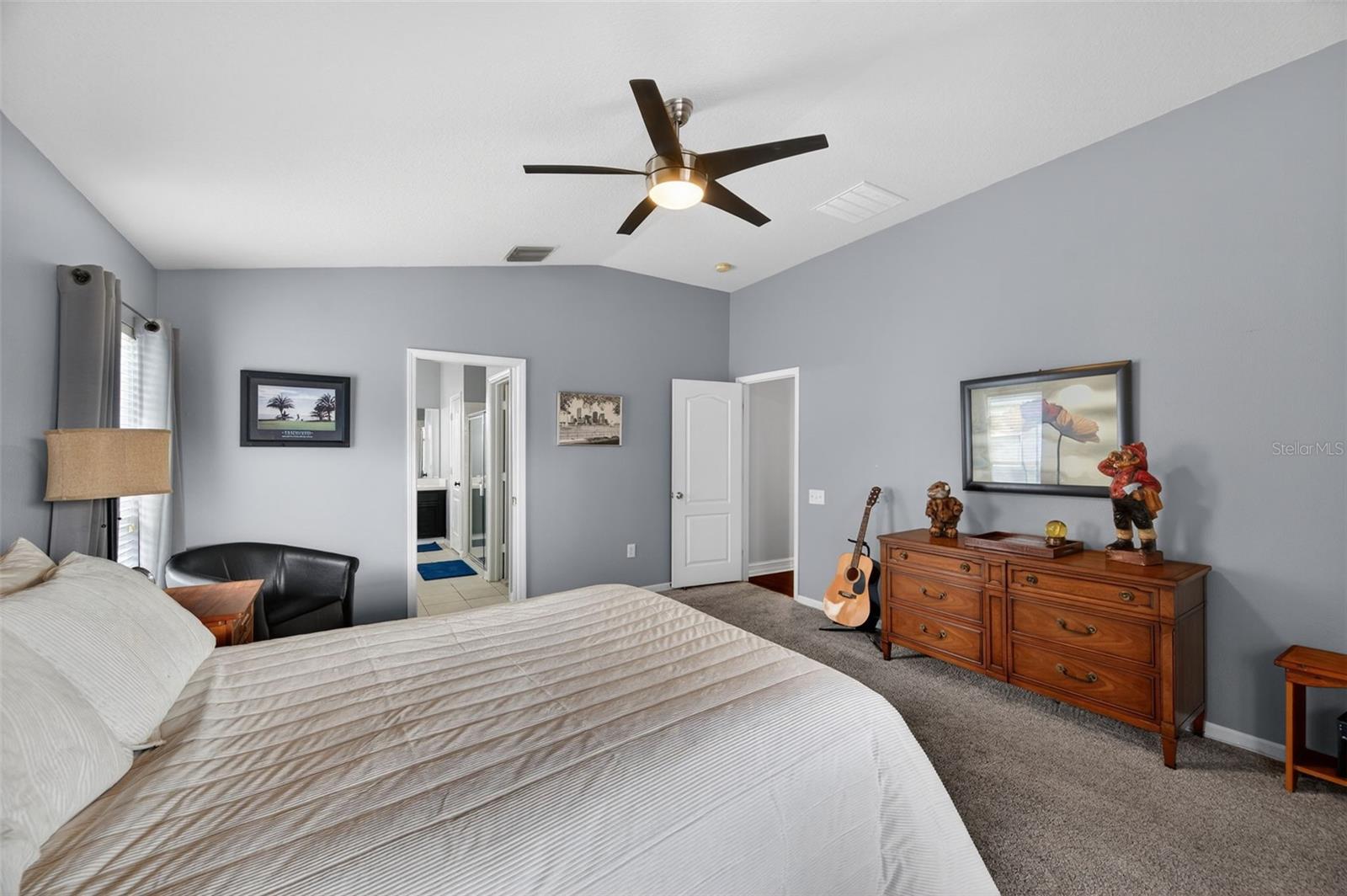 Image 18 of 40 For 20828 Woodvale Lane