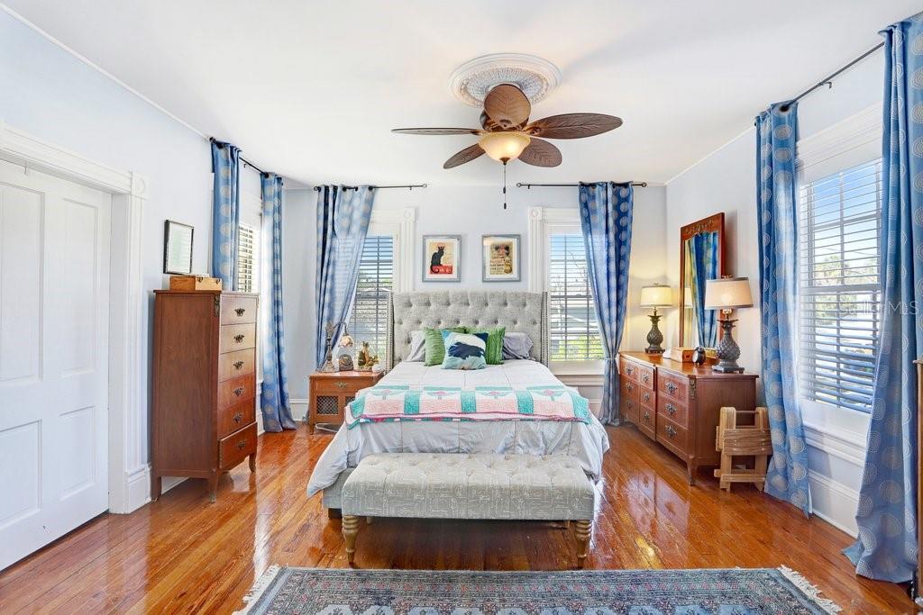 Image 19 of 47 For 8407 Interbay Boulevard