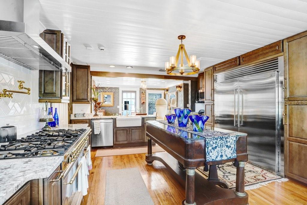 Image 8 of 47 For 8407 Interbay Boulevard