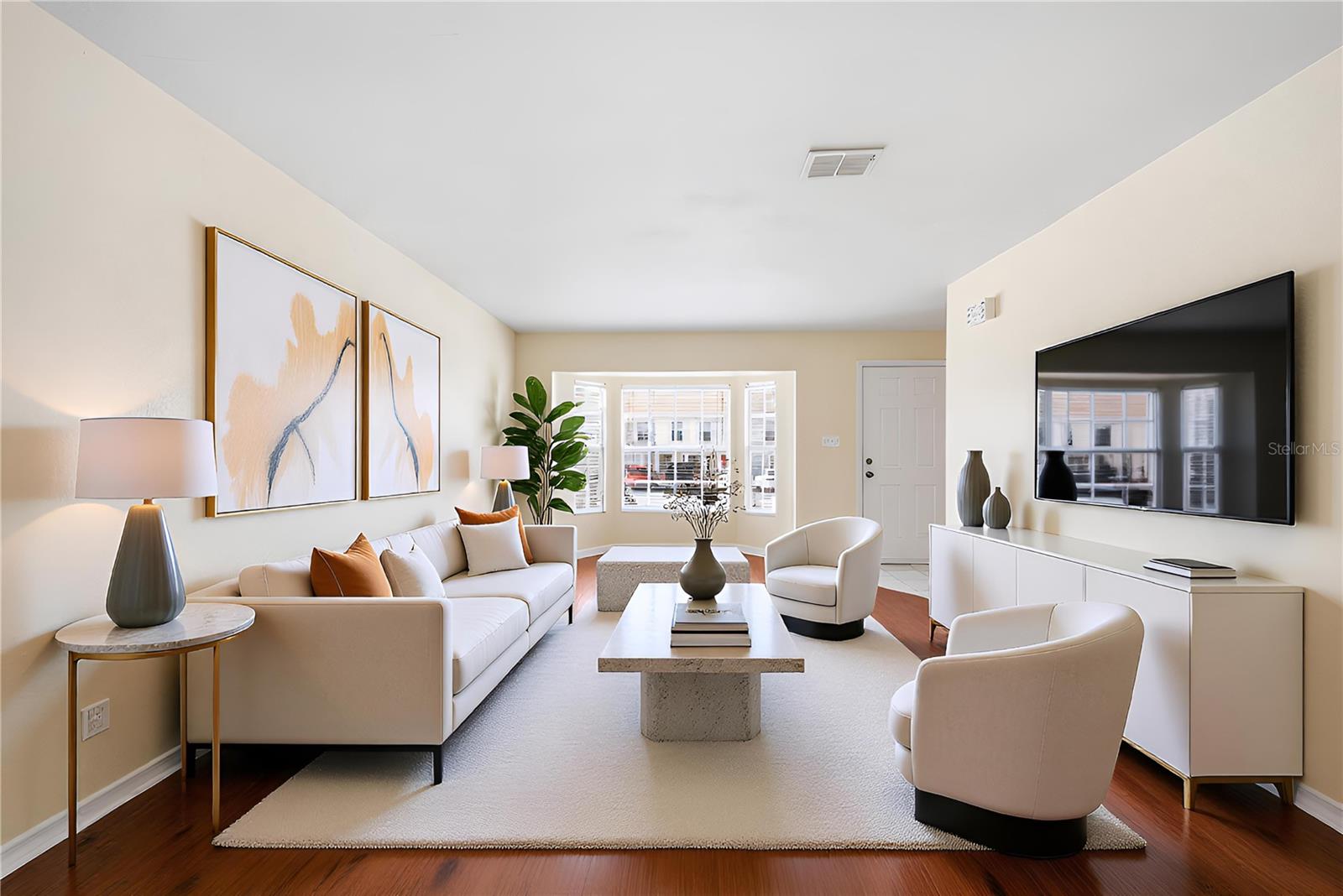 Image 3 of 20 For 13542 Embassy Park Court