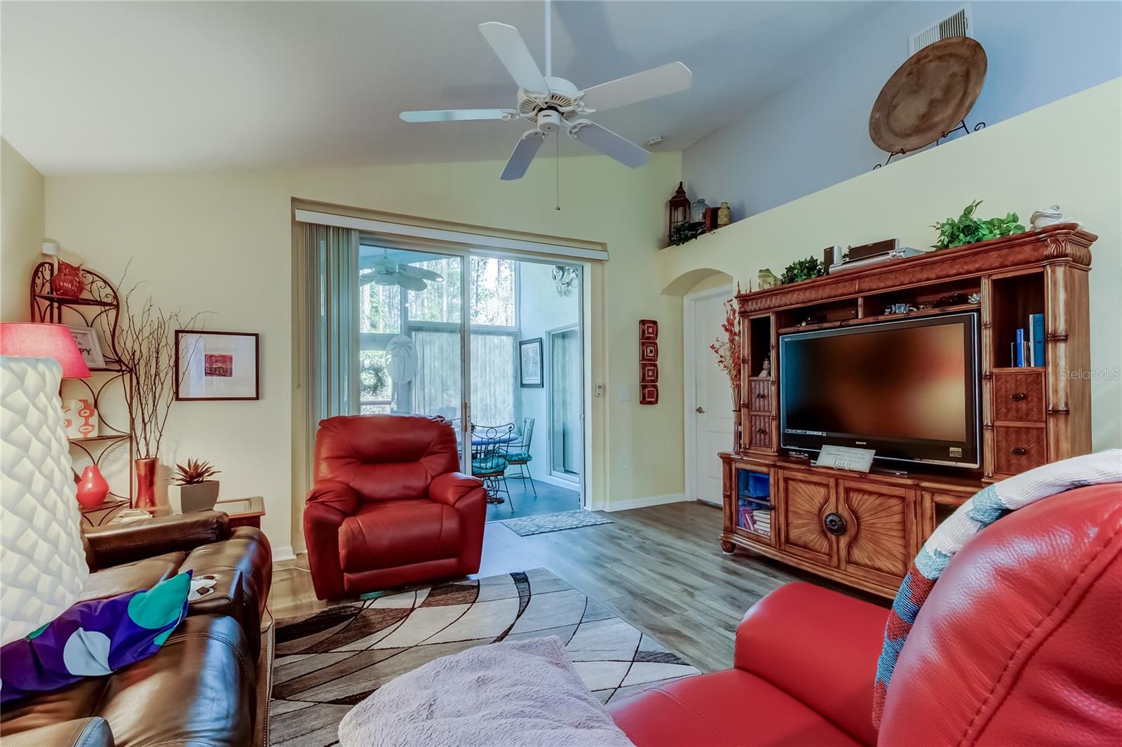 Image 18 of 63 For 11503 Heritage Point Drive