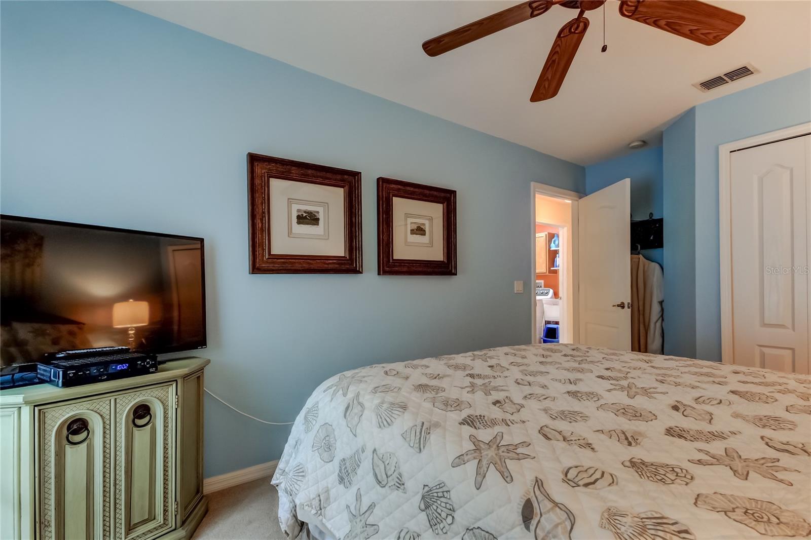 Image 32 of 63 For 11503 Heritage Point Drive