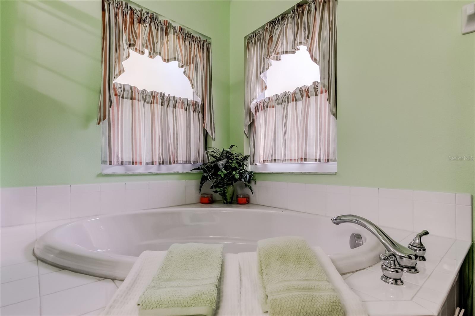 Image 47 of 63 For 11503 Heritage Point Drive