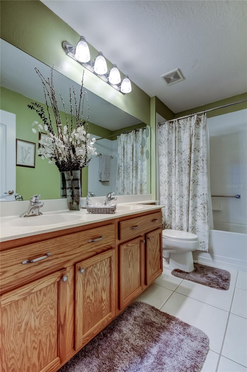 Image 48 of 63 For 11503 Heritage Point Drive