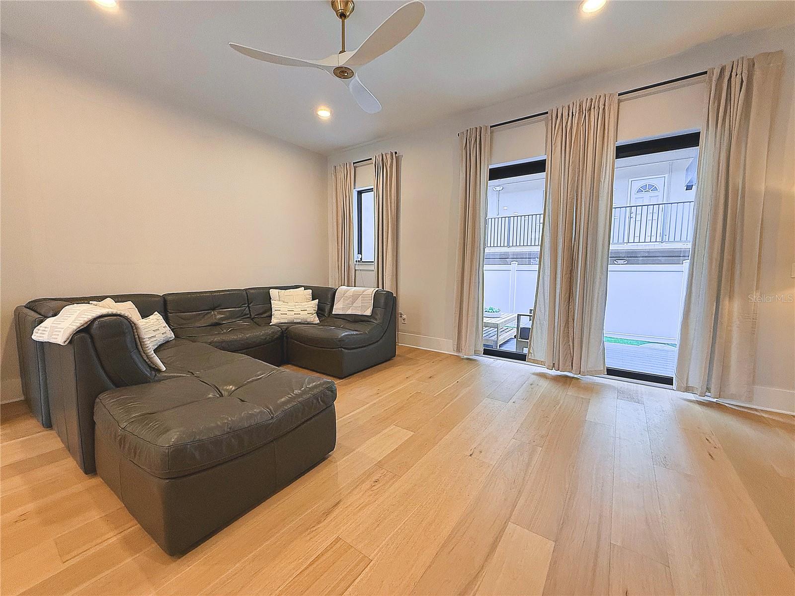 Image 13 of 33 For 233 8th Street N