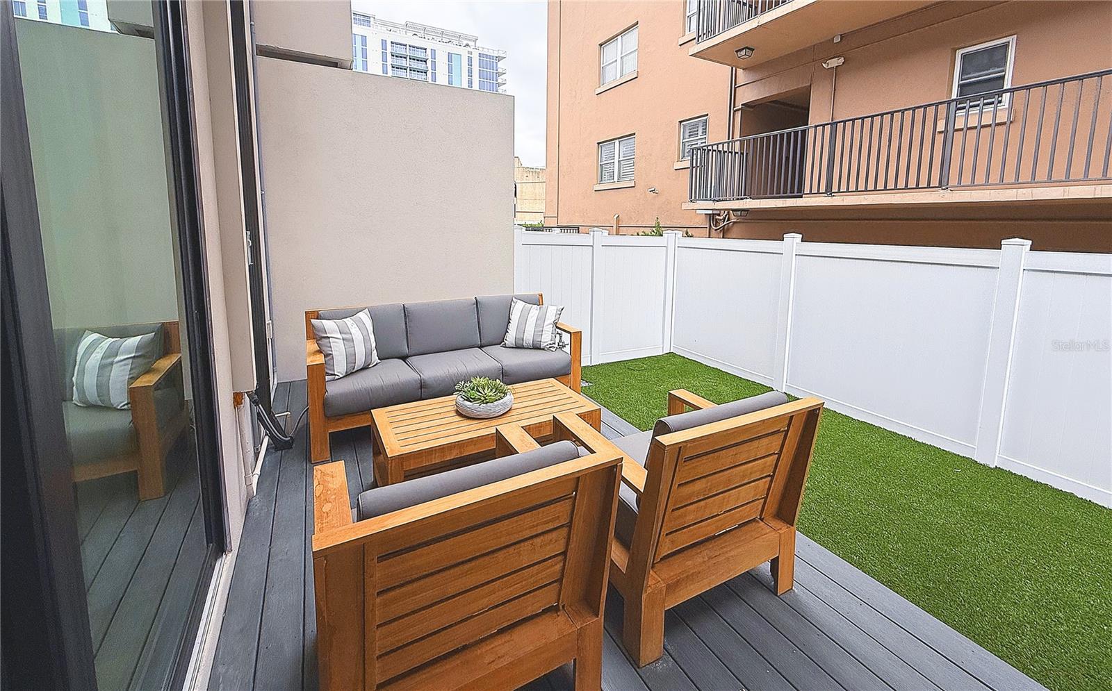 Image 24 of 33 For 233 8th Street N