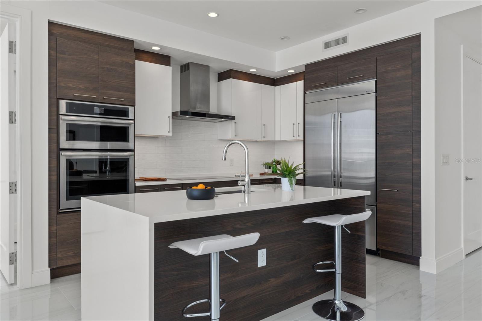 Image 11 of 55 For 100 1st Avenue N 3902