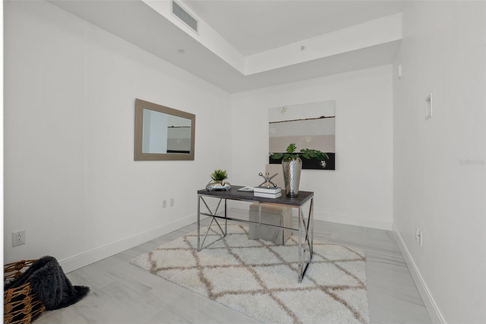 Image 28 of 55 For 100 1st Avenue N 3902