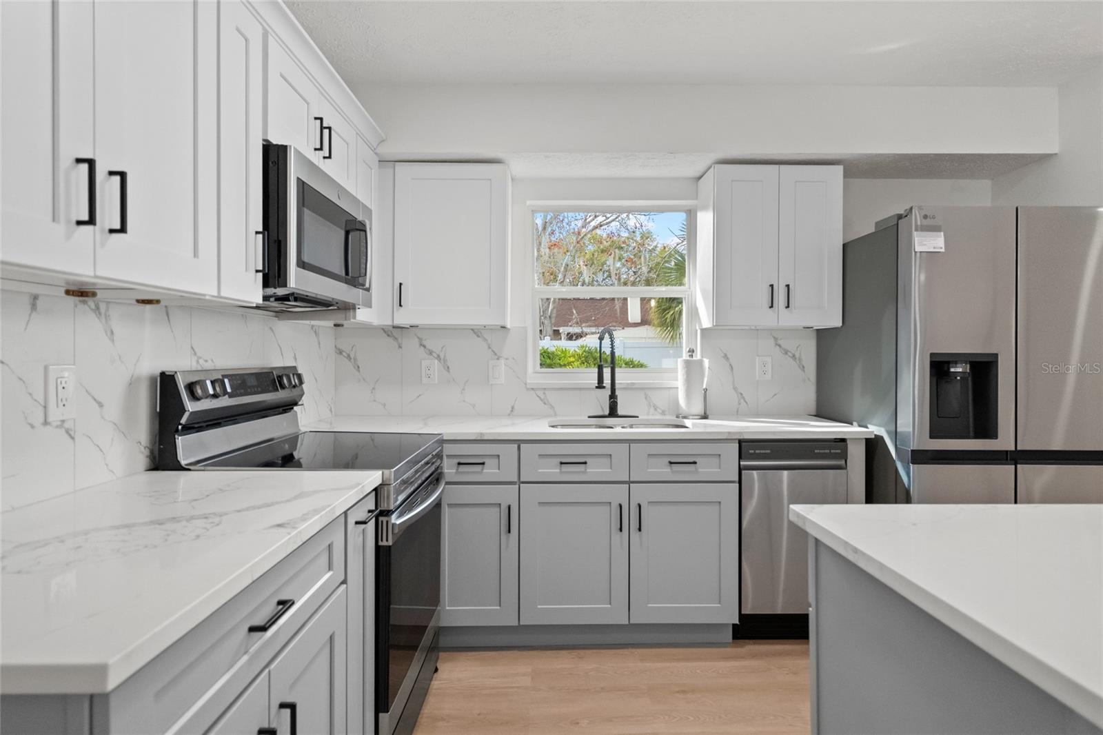 Image 10 of 39 For 3206 Las Brisas Drive