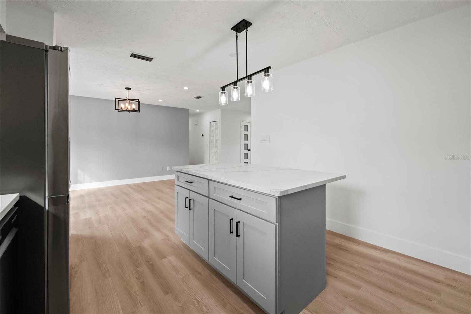 Image 11 of 39 For 3206 Las Brisas Drive